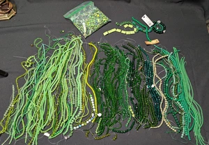 PERLEN KONVOLUT GRÜN 6 Pfund 126 Stränge Glas Tschechischer Kristall Stein GROSSE MENGE Schmuck NEU - Bild 1 von 20