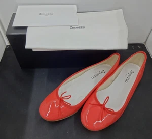 Repetto Round Toe Flat Pumps Size 41 Red Patent Leather Ballet Shoes with Box - Picture 1 of 3