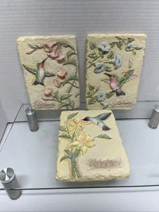 Juego de 3 placas decorativas de colibrí Avon 2001 de colección 7 X 5" - Imagen 1 de 6
