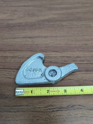 JOHN DEERE H. BRAKE LOCK H435R. TRACTOR PART - Image 1 of 2