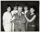 1966 Press Photo George Gobel with Miss Seattle contestants - pix39309