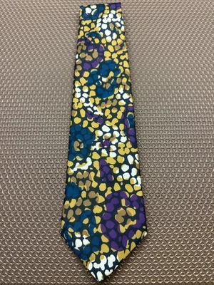 Hardy Amies Tie Abstract Flowers 4" x 56.5" - Image 1 of 2
