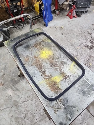 BMW E36 M3 Sunroof Seal Trim Black - Image 1 of 4