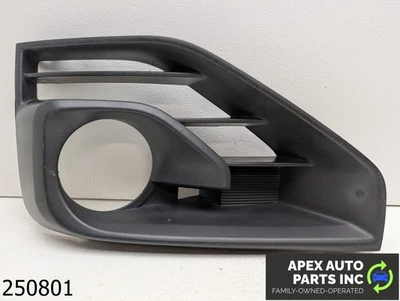 OEM 2017-2020 Nissan Pathfinder 3.5L Left LH FogLight Bezel Surround Trim - Imagem 1 de 4