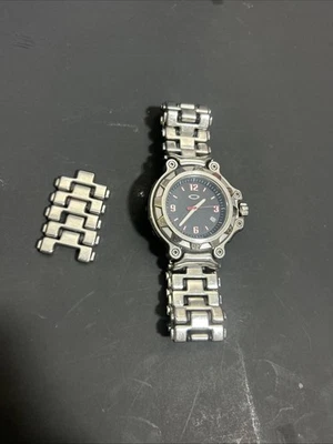 Reloj Oakley Crankcase Cara Negra Correa Acero Inoxidable Foto 1 de 4