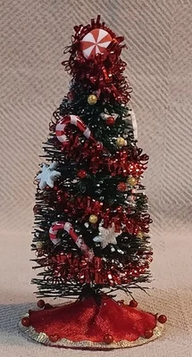 Árbol de Navidad para casa de muñecas artesanal - decorado a mano - nuevo Foto 1 de 4