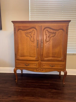 法国风格路易十四风格古董橱柜 — 第 1/4 张图片