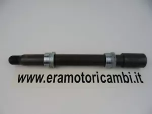 ACHSE BOLZEN BEFESTIGUNG FELGE VORDERRAD KOMPLETT MIT BUCHSEN YAMAHA R6 2001 - Bild 1 von 3