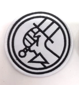 Hellboy Film weißes Logo 3" gestickter Aufnäher - Versand aus USA (HBPA-002) - Bild 1 von 1