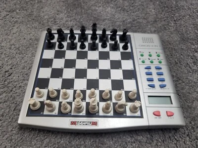 Elektronisches Millennium ORION 4-1 - Schach, Dame, Halma, Nim - Bild 1 von 4