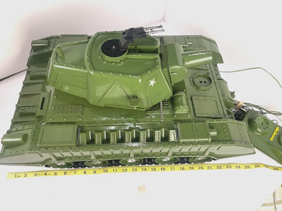 Tanque de colección Tiger Joe tanque juguete de lujo 1960 control remoto quirúrgico como está Foto 1 de 4