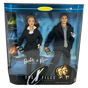 Juego de regalo The X Files con muñecas Barbie y Ken como Scully & Mulder 1998 Mattel nuevo - Imagen 1 de 7