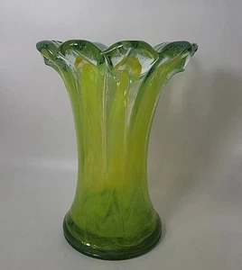Vintage Hand Blown Free Form Ruffled Art Glass Vase Green And Yellow - Picture 1 of 5