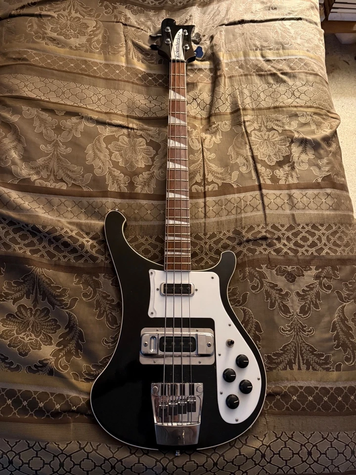 Bajo electrónico de 4 cuerdas Rickenbacker 4003JG Jetglo de arce de cuerpo sólido - negro Foto 1 de 4