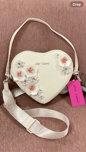 NEW Betsey Johnson XOHeart Crossbody Convertible Bag With 3D Flowers -Off White - Picture 1 of 15
