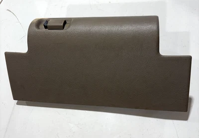 Chevrolet (GMC) C/K 1500 1988-1994 guantera con soporte (C2500, K3500) Foto 1 de 4