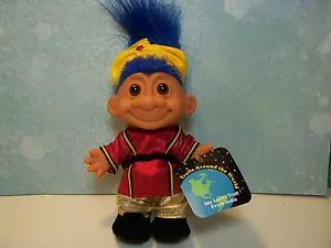 AROUND THE WORLD INDIA - Bambola Russ Troll 5" - NUOVA IN BUSTINA ORIGINALE - Capelli Blu - Foto 1 di 5
