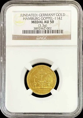 c. 1700's GOLD GERMAN STATE HAMBURG TABLET 4TH COMMANDMENTS DUCAT NGC AU 50 - Image 1 of 2