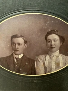 Vintage Oval Portrait Photo Of Lee & Rosa Burnside In Black Matte Frame 6" x 8" - Picture 1 of 6
