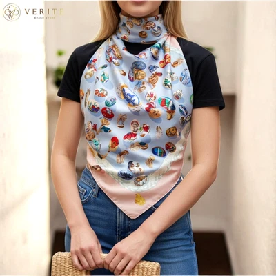 RARO VINTAGE HERMES bufanda de seda "Couvee d'Hermes" Carre 90 por Caty Latham - Imagen 1 de 4