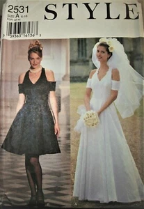Abito da sposa stile 2531 modello SEMPLICITÀ spalle aperte UC taglia 6-8-10-12-14-16 - Foto 1 di 4