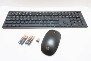 HP Wireless Keyboard and Mouse Kit Black SWI + BRI (928925-001) - Afbeelding 1 van 3