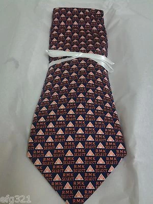 Corbata Vineyard Vines azul oscuro y naranja 100 % seda RMK Select Foto 1 de 4