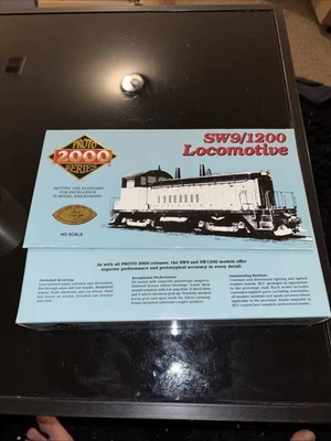 PROTO 2000 LIFE LIKE HO SW9/1200 C&NW #8812 DIESEL POWERED SWITCHER  NIB - Image 1 of 4