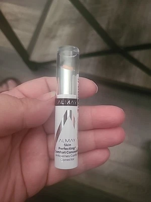 Almay Skin Perfecting Comfort Concealer Stick  0.13 fl oz #160 MEDIUM - Image 1 of 4