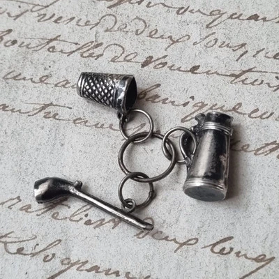 Breloques Argent XIXè Pipe Pot A Lait Verre Bijou Ancien Victorian Silver Charms - Photo 1/4