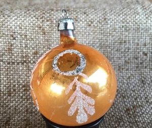 Vintage Mid Century Poland Gold Mica Glittered Feather Tree Ornament 1 3/4" - Picture 1 of 4