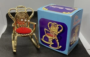 Vintage Rocking Chair Plastic Pin Cushion - 1970's Hong Kong - Original Box - Picture 1 of 8