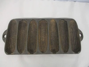 WAGNER WARE CAST IRON KRUSTY KORN KOBS CORN BREAD PAN 12" X 6" ANTIQUE - Picture 1 of 4