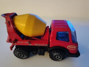 Camión mezclador de cemento Tonka fundido a presión de colección rojo amarillo hecho en Japón - Imagen 1 de 8