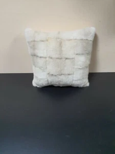Beige mink fur pillow, mink fur pillow, real fur pillow, fur pillow, beige accen - Picture 1 of 8