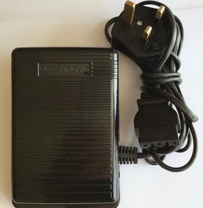 HUSQVARNA E10 & E20 SEWING MACHINE FOOT CONTROL/PEDAL & LEAD WITH UK 3 PIN PLUG - Picture 1 of 1