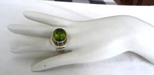LARGE 10.5 CARATS PERIDOT GEMSTONE MODERNIST STERLING SILVER RING SIZE 7 1/2 - Picture 1 of 10