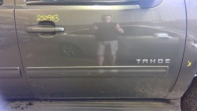 Passenger Front Door Thru 11/14/10 Fits 07-11 AVALANCHE 1500 921350 - Image 1 of 4