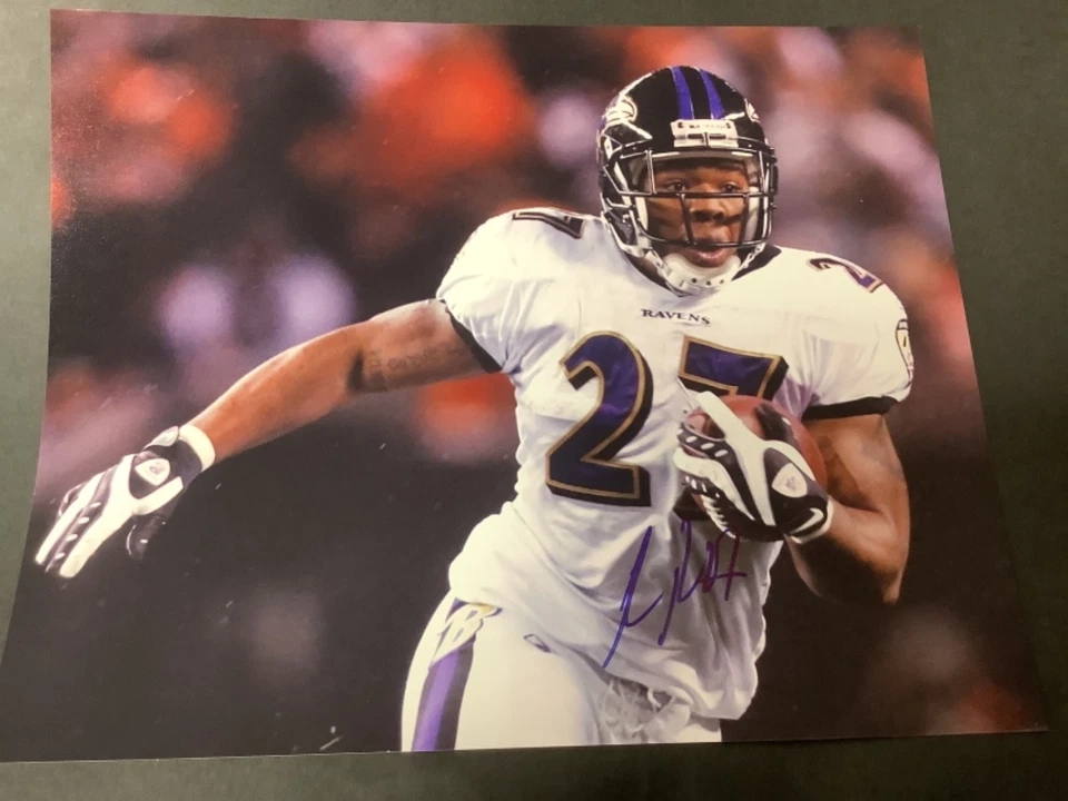 FOTO FIRMADA POR RAY RICE 8X10 BALTIMORE RAVENS FÚTBOL AUTÓGRAFO CERTIFICADO DE AUTENTICIDAD AUTO Foto 1 de 1