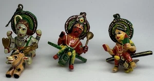 Vintage Indian Lacquerware Figurines Folk Art Hand Painted Mini Set of 3 - Picture 1 of 14