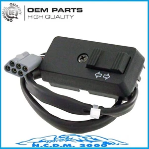 COMMUTATORE INTERRUTTORE DEVIO FRECCE PER VESPA PX 125-150-200 ARCOBALENO - Picture 1 of 1