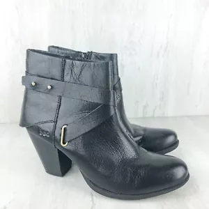 EUC Born BOC Women's Black Leather Chunky Zip Up Ankle Boots Size 8M - Picture 1 of 11