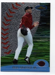 2000 Topps Finest Ken Griffey Jr. (Fielding) Card #146 - Cincinnati Reds - Picture 1 of 1