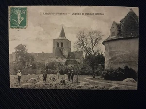 CPA 86 LENCLOITRE - L'Eglise et l'Ancien Cloitre - Imagen 1 de 2