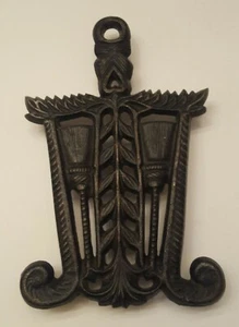 Vintage John Wright Trivet 254 Cast Iron Broomsticks Heart Made In USA - Picture 1 of 8