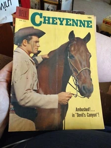 Cheyenne #8 Comic Book Dell Comics Western 1958 Clint Walker Devils Canyon - Picture 1 of 2