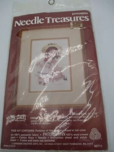 Needle Treasures Heftset Emily Jan Hagara Cottage Core komplett und unbenutzt - Bild 1 von 5