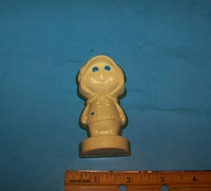 Vintage Refrigerator Magnet Pilsbury "Poppie" - Picture 1 of 2