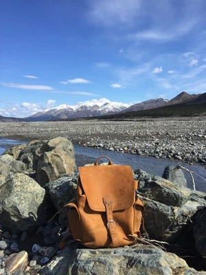 Saddleback Leather Co - 大号背包令人惊叹的烟草呼叫收藏品!  — 第 1/4 张图片