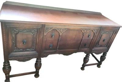 Precioso aparador buffet antiguo de roble macizo renacimiento jacobino Credenza - En muy buena condición Foto 1 de 4